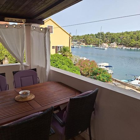 Two-Bedroom Apartment With Sea View,Big Terrase And Garden Stari Grad  Eksteriør billede