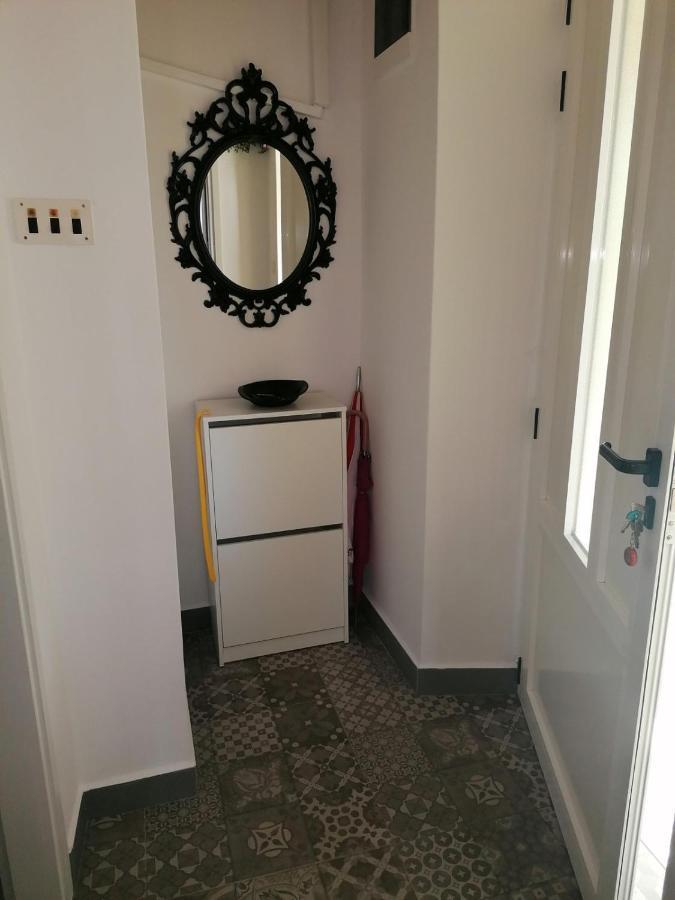 Two-Bedroom Apartment With Sea View,Big Terrase And Garden Stari Grad  Eksteriør billede