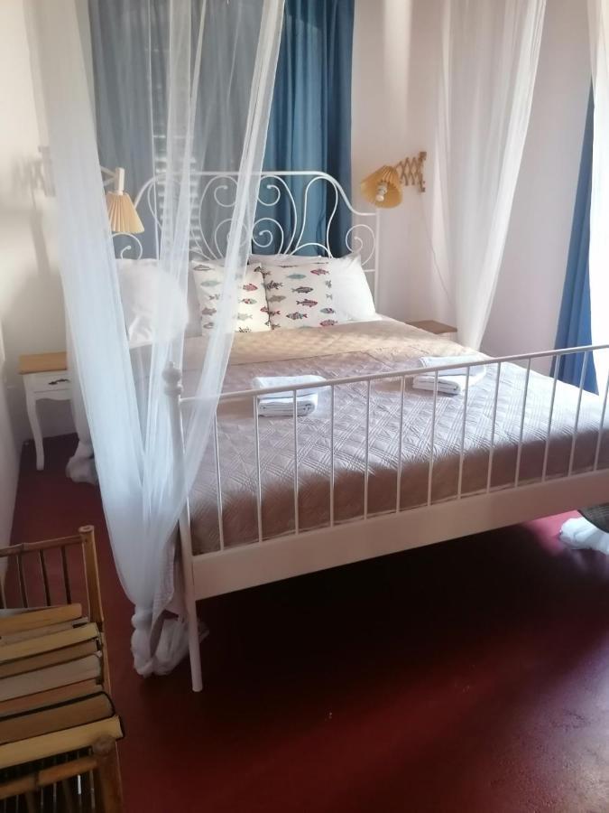 Two-Bedroom Apartment With Sea View,Big Terrase And Garden Stari Grad  Eksteriør billede